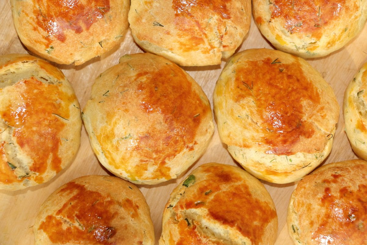 Garlic knots